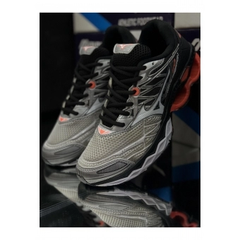 Mizuno Wave20