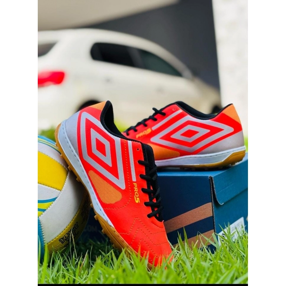 Chuteira Society Umbro  Pro 5 - Laranja
