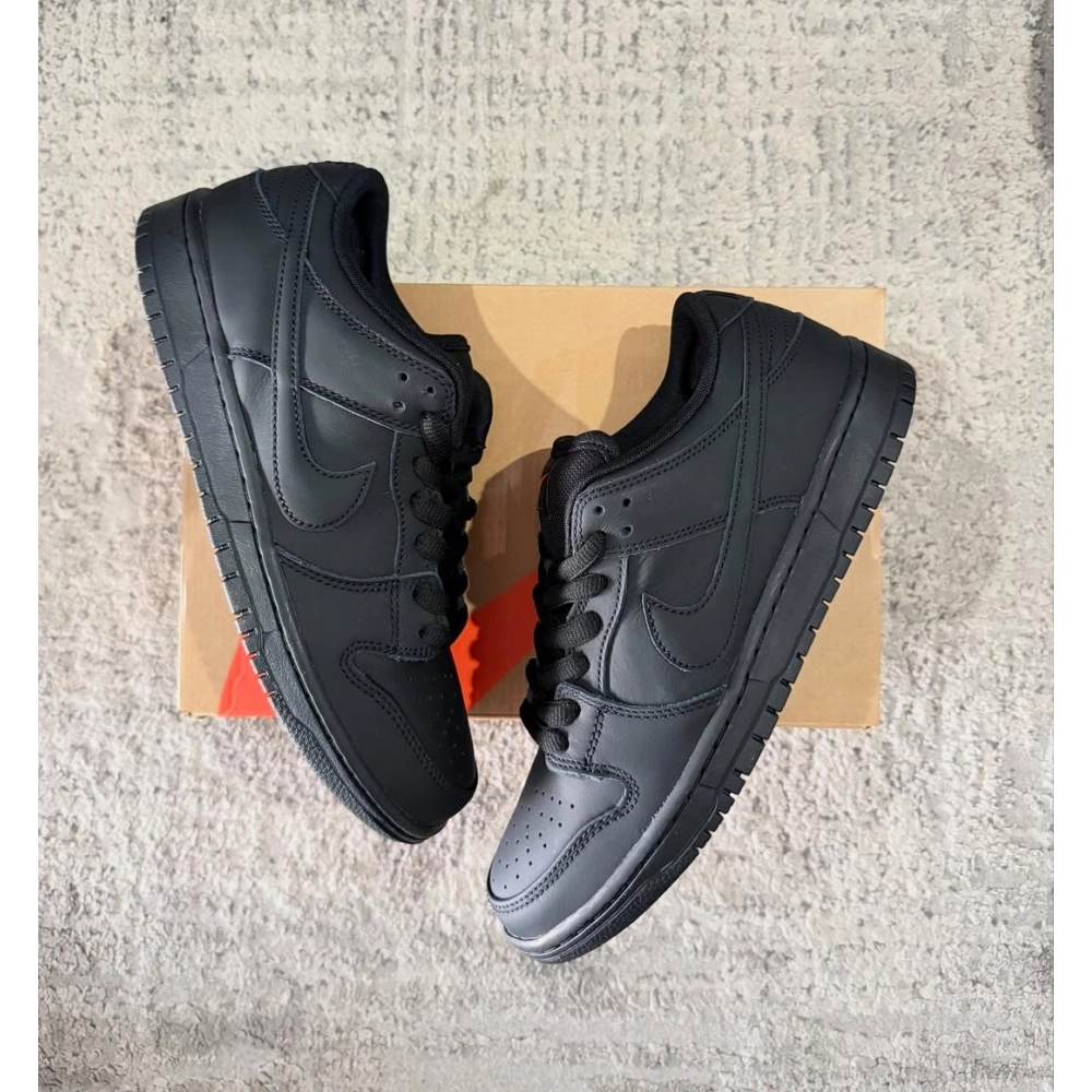 Nike Dunk - Todo Preto