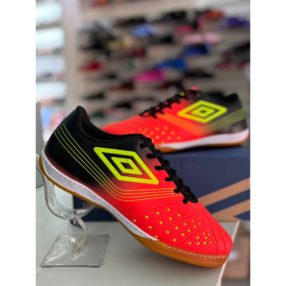 Chuteira Umbro Futsal - Laranja preto
