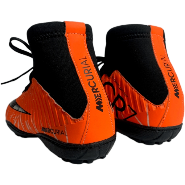 Chuteira Botinha - Laranja