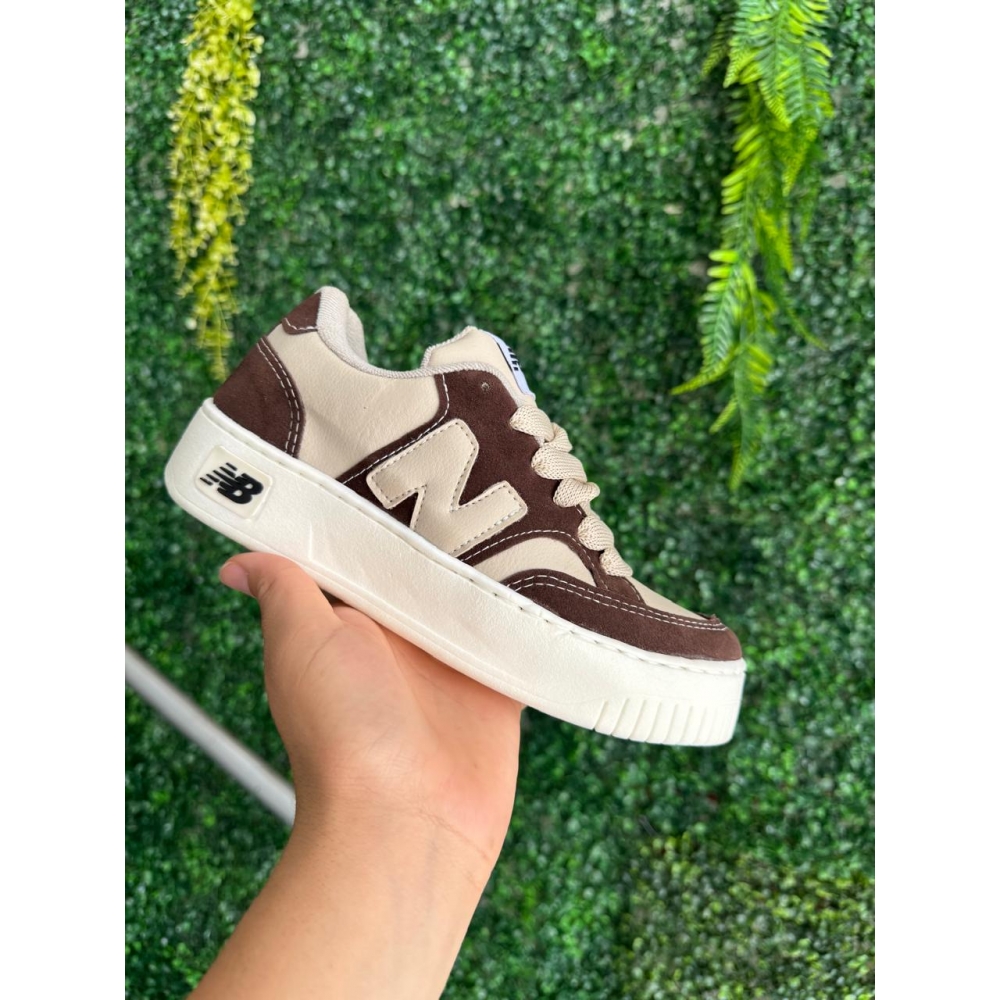 New Balance CT303 - Café