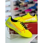 Chuteira  Nike Futsal - Amarelo laranja