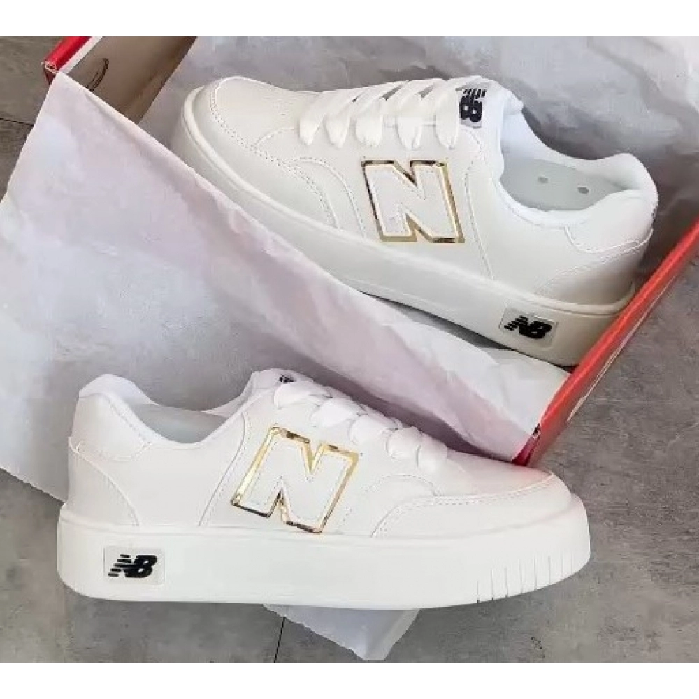 New Balance CT303 - Branco Dourado