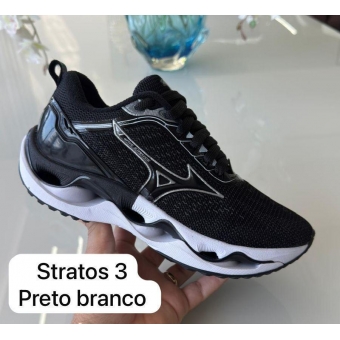Mizuno Wave Stratos 3