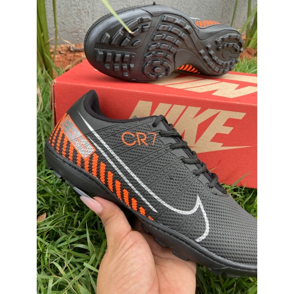 Chuteira Nike Society - CR7 Preto Laranja