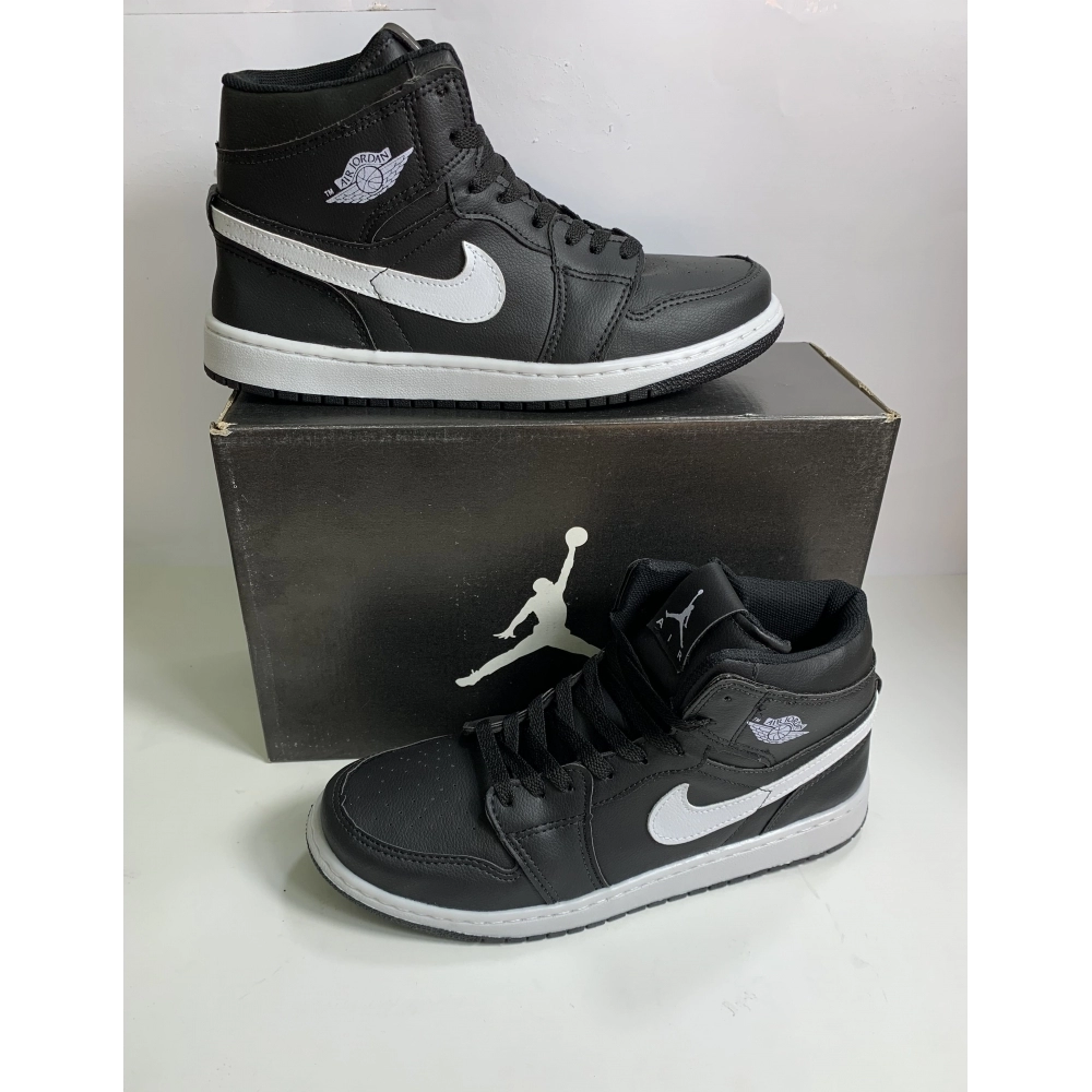 Jordan - Todo Preto