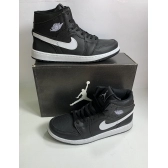 Jordan - Todo Preto