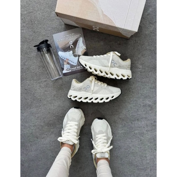 On Cloud - Off-White