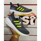 Adidas Boost - Grafite verde