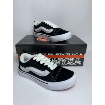 Vans KNU
